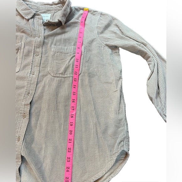 Women's American Eagle  Button down Corduroy Shacket, Cream, size Med - Picture 5 of 8